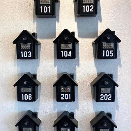 Gurney Coast Guest House By Sky Hive George Town Ngoại thất bức ảnh