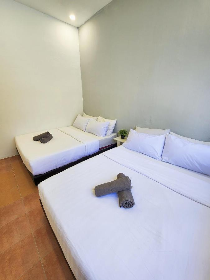Gurney Coast Guest House By Sky Hive George Town Ngoại thất bức ảnh