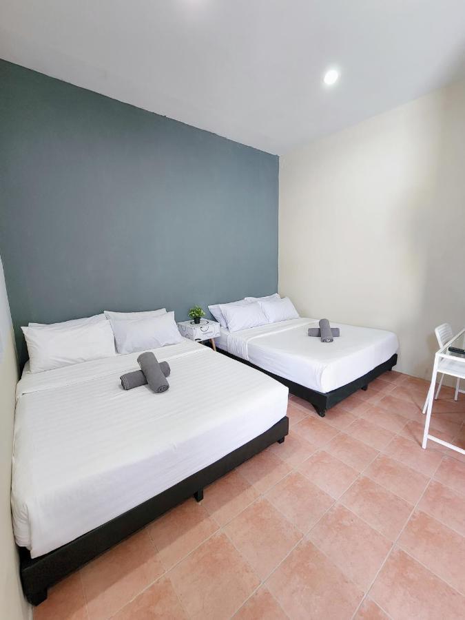 Gurney Coast Guest House By Sky Hive George Town Ngoại thất bức ảnh