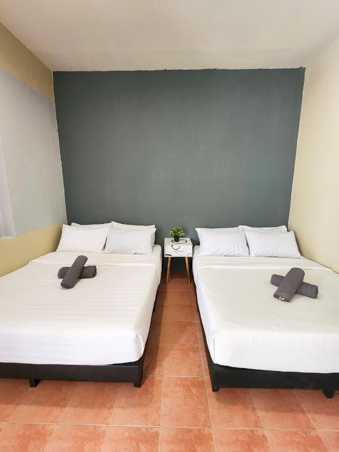 Gurney Coast Guest House By Sky Hive George Town Ngoại thất bức ảnh