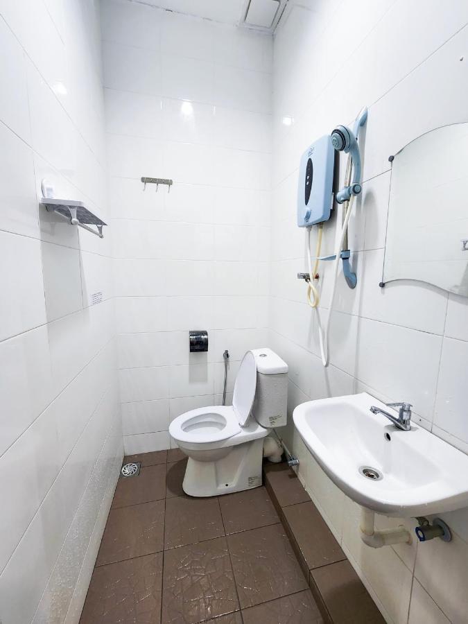 Gurney Coast Guest House By Sky Hive George Town Ngoại thất bức ảnh